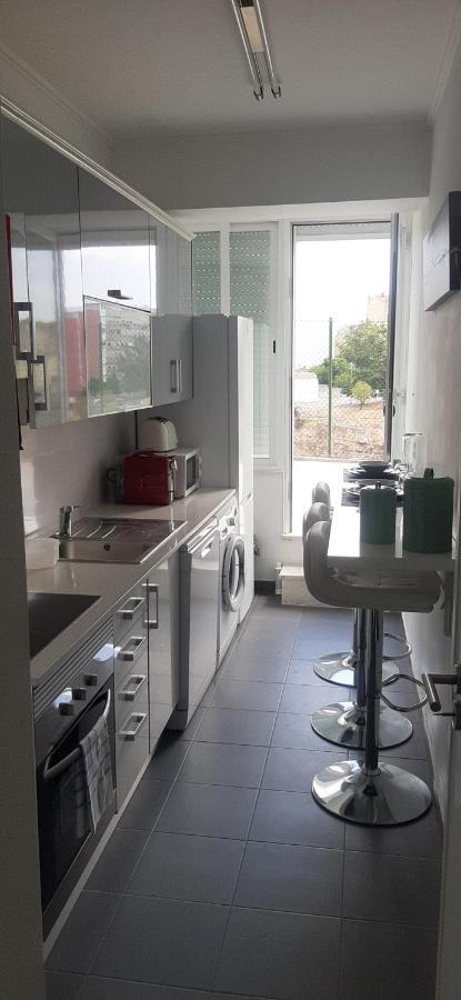 Minimalist Apartment Located Near Belem Lisboa Ngoại thất bức ảnh
